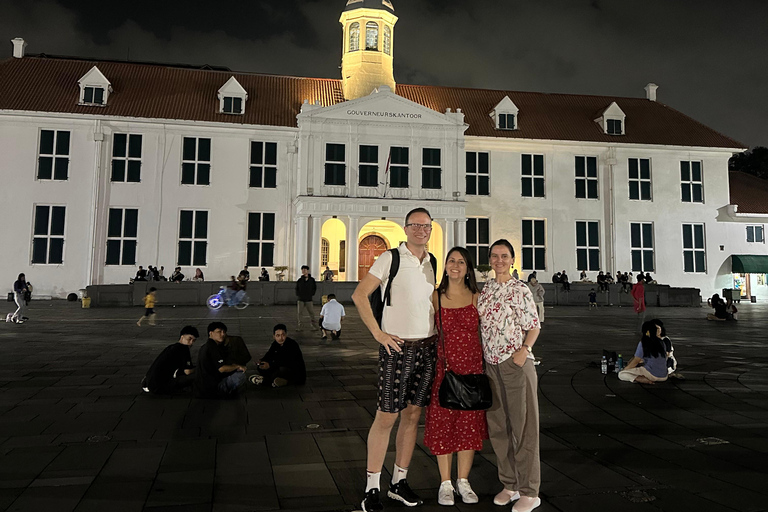 Jakarta: Vegetarian Food Tour with Old Town Square Visit