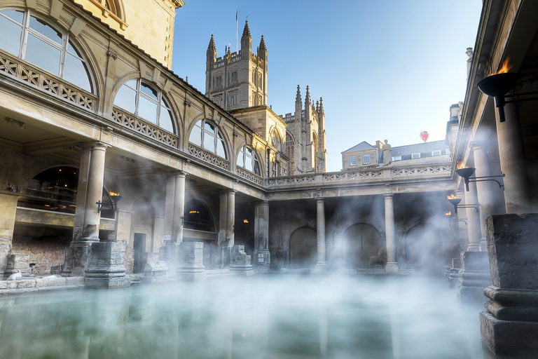 From London: Stonehenge and Roman Baths Full-Day Trip