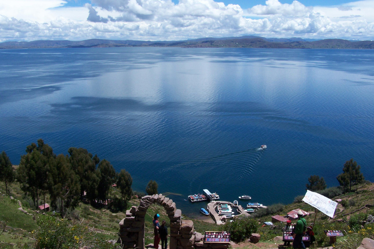 From Cusco: Lake Titicaca - Full-Day Tour by Sleeper Bus