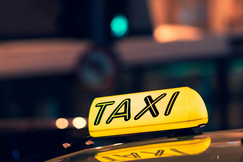 Athènes : Transfert privé depuis/vers le port du Pirée d&#039;Athènes.Transfert privé à Athènes : Athènes ville de/au Port du Pirée