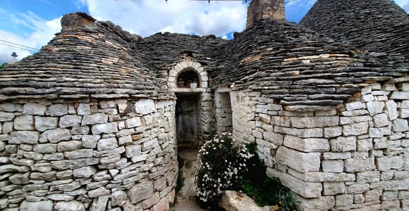 Bari: Alberobello, Polignano Tour for Cruise Ship Passengers