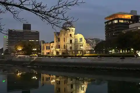 Visite privée de Hiroshima et de l'île de Miyajima : histoire et nature