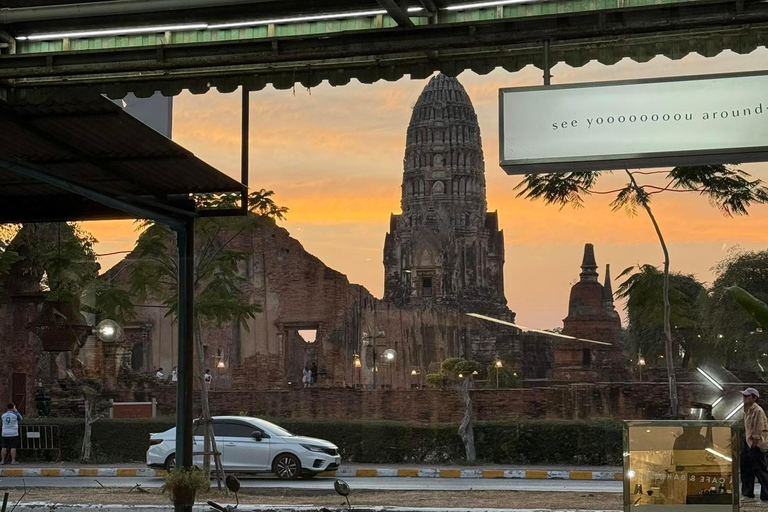 Bangkok to DuBua Café & Ayutthaya Private Day Trip