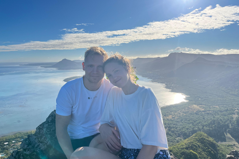 Mauritius: Le Morne: Guided Hike into Africa’s hidden gem