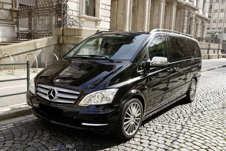 Salzburg Zoo Hellbrunn Skip-the-line Tickets & Private Car