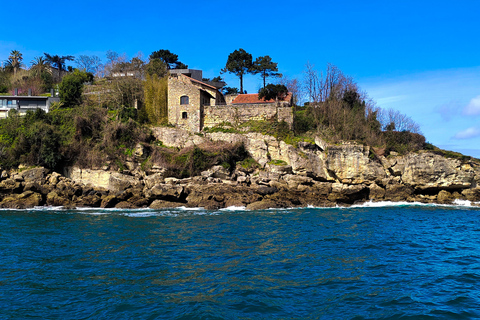 Get to know Hondarribia by sea. Audio-guided boat tour