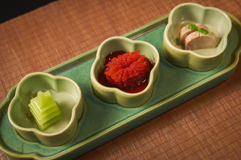 Nanjing：Six Dynasties Imperial Banquet with Show Ticket Row 3 Only Meal
