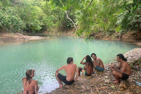 El Nido: North Palawan Loop Motorbike Day Trip with Lunch