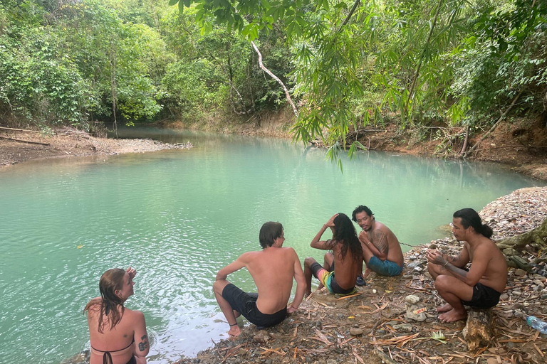 El Nido: North Palawan Loop Motorbike Day Trip with Lunch