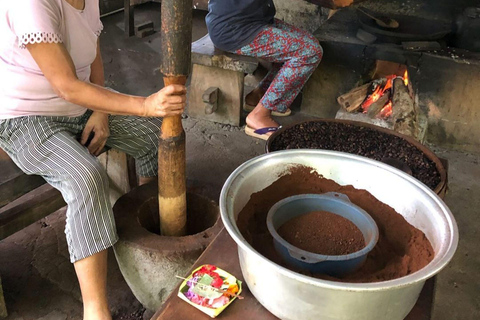 Ubud: Discover Hidden Waterfalls with Swing & Rice Terrace Private Tour with Entry Tickets