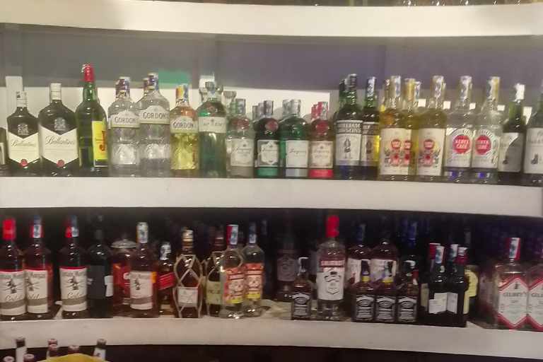 Mombasa: Nightlife Tour with Wine Tasting and Dinner