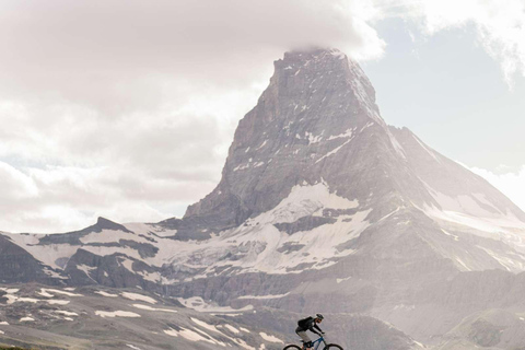 Zermatt: Five Lake Trail Private Guided Hike with Meal