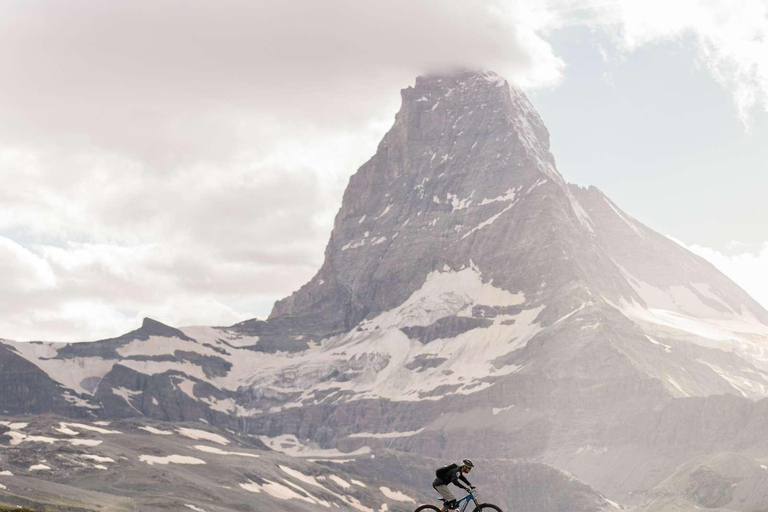 Zermatt: Five Lake Trail Private Guided Hike with Meal