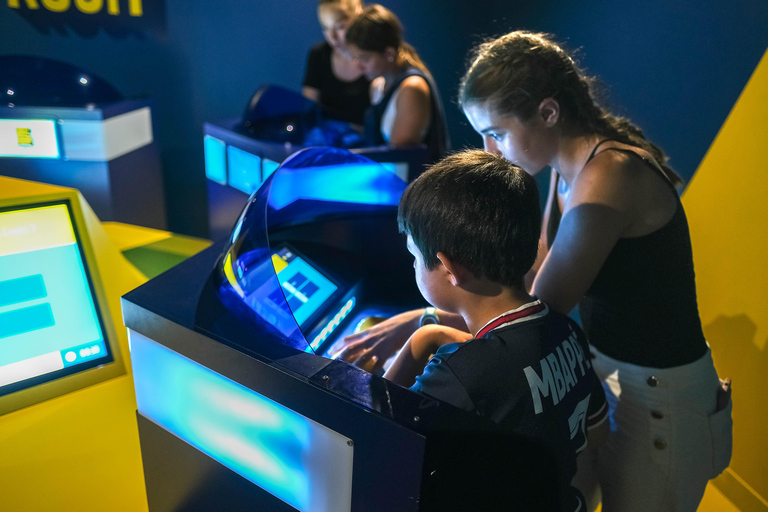 Brussels: Quiz Room - Experience a TV game show as a team! Brussels: Quiz Room - Experience a game show as a team!