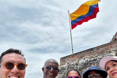 Cartagena: Complete Tour "San Felipe Castle, Popa and Getsemaní".