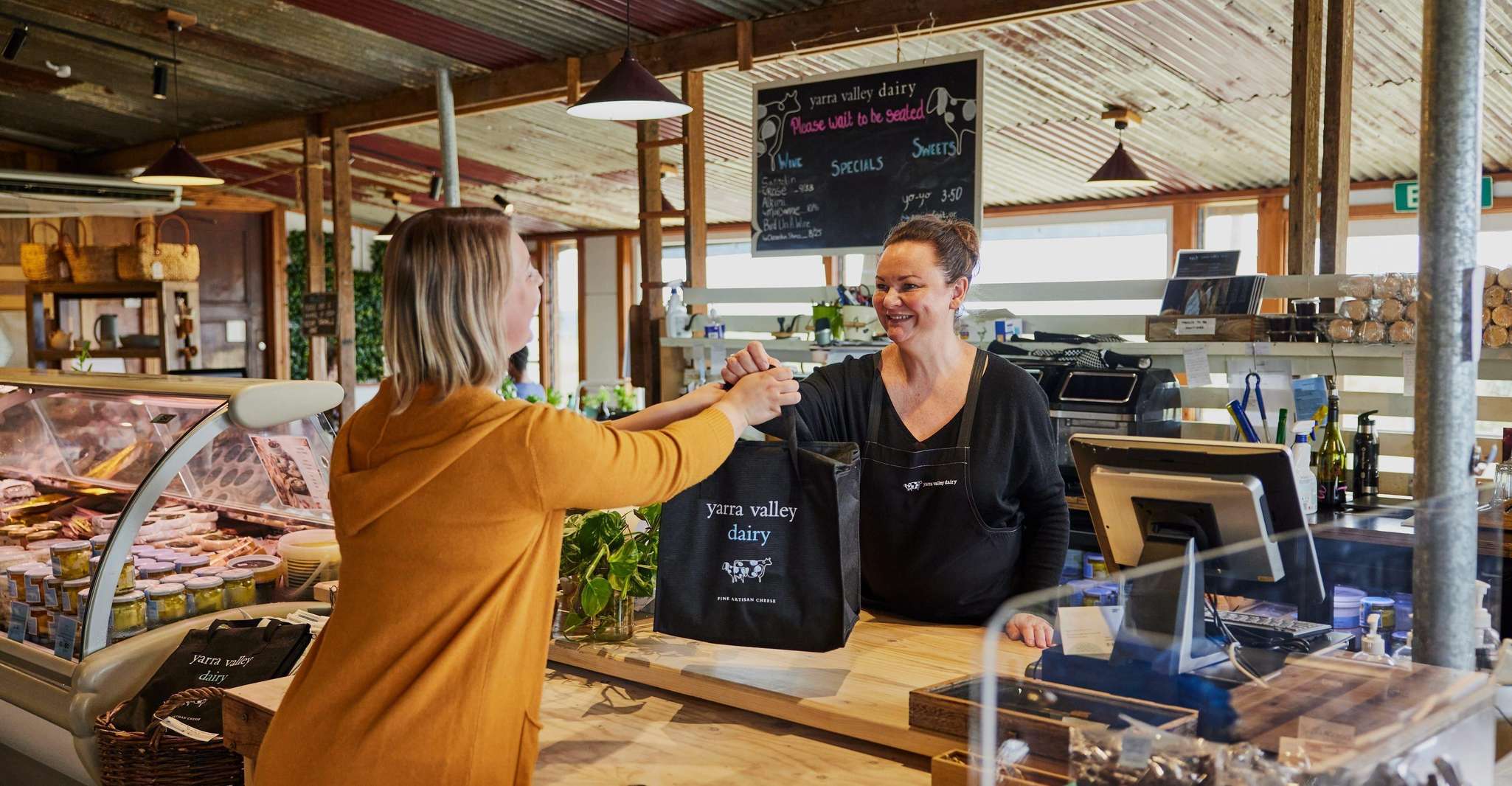 Melbourne: Yarra Valley Wine Bubbles & Kangaroos Tour photo 13