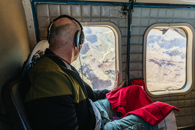 Grand Canyon Village: Wycieczka samolotem po południowej krawędzi Wielkiego KanionuLot samolotem nad Wielkim Kanionem i wycieczka Hummerem