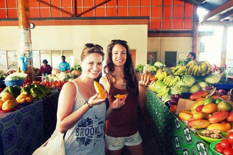 FIDŻI: Historyczna i kulturalna wycieczka po Nadi z kąpielami w gorących źródłach i błotnych basenachOdbiór z InterContinental Fiji/Yatule Resort