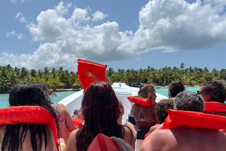 Punta Cana: Saona without the Crowds – 4-Beach Speedboat Sightseeing Tour and Lunch