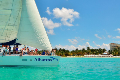 Isla Mujeres: Tour Albatros Plus Todo Incluido