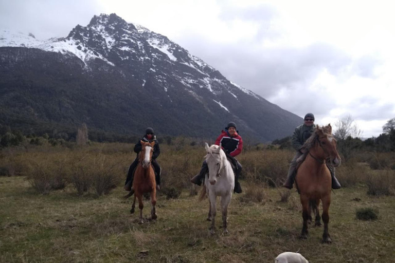 Bariloche: Express horseback riding in Gutierrez Lake