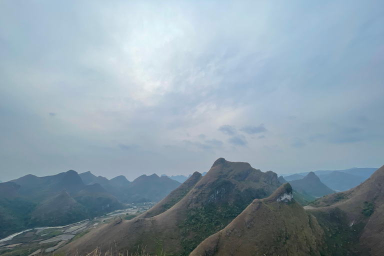 从河内出发：3日游览高平的亮点。从河内出发：3天高平精华游。