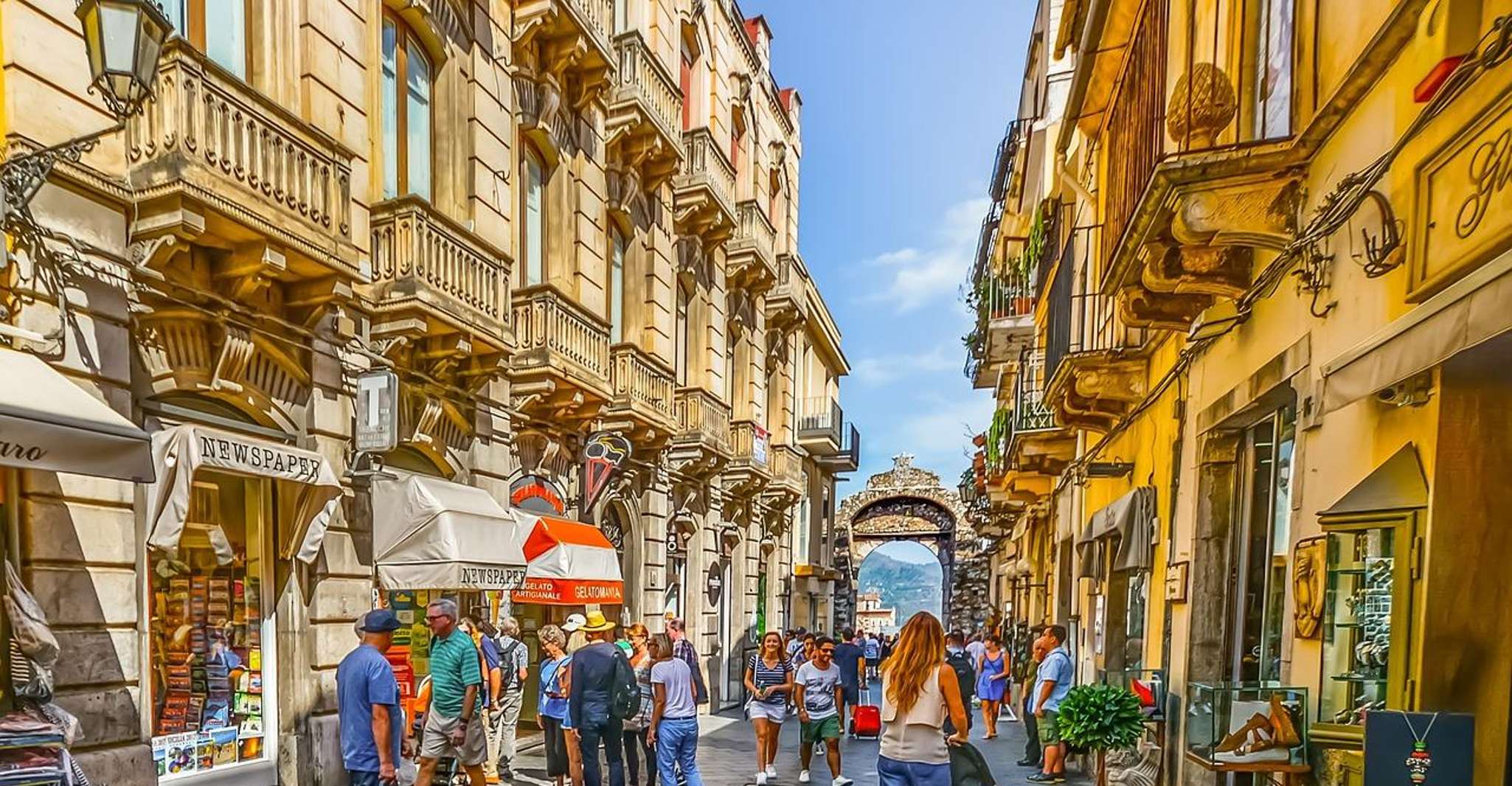 Von Catania, Taormina, Savoca und Castelmola Tour mit Brunch - Hizvo