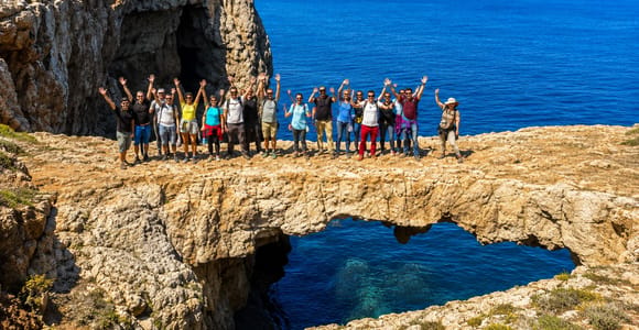 Ibiza: Wilde Wanderung zur Natursteinbrücke
