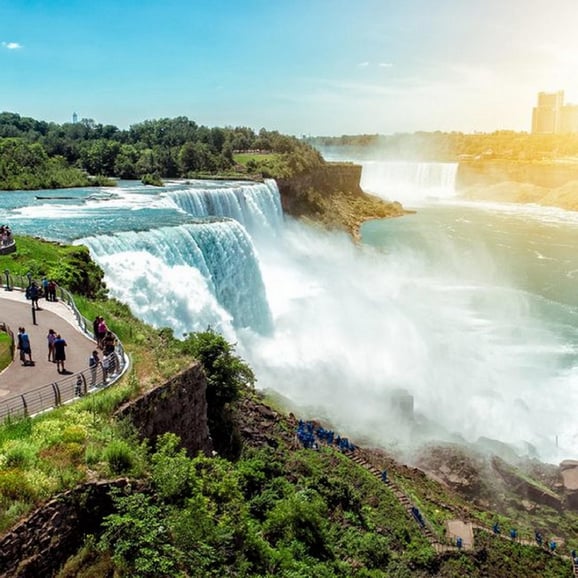 NYC: Philly, DC, &amp; Niagara Falls, NY 3-Day Trip with Hotel