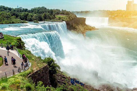 Depuis NYC : Excursion de deux jours aux chutes du Niagara, côté américainSélectionnez l&#039;heure de prise en charge correspondante en fonction de la liste des lieux.