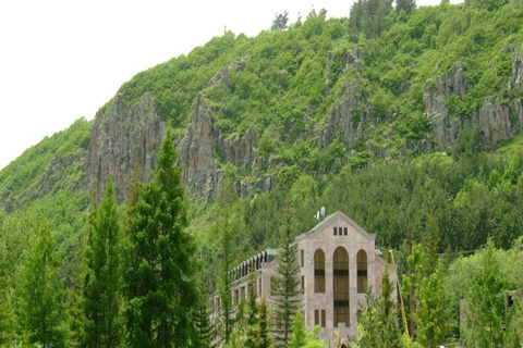 De Ereván a la Cascada de Shaki-Jermuk-Noravank y Khor Virap