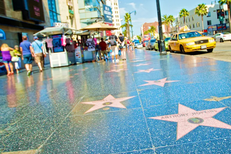 From Los Angeles: Full Day L.A Suburbs and Attractions tour