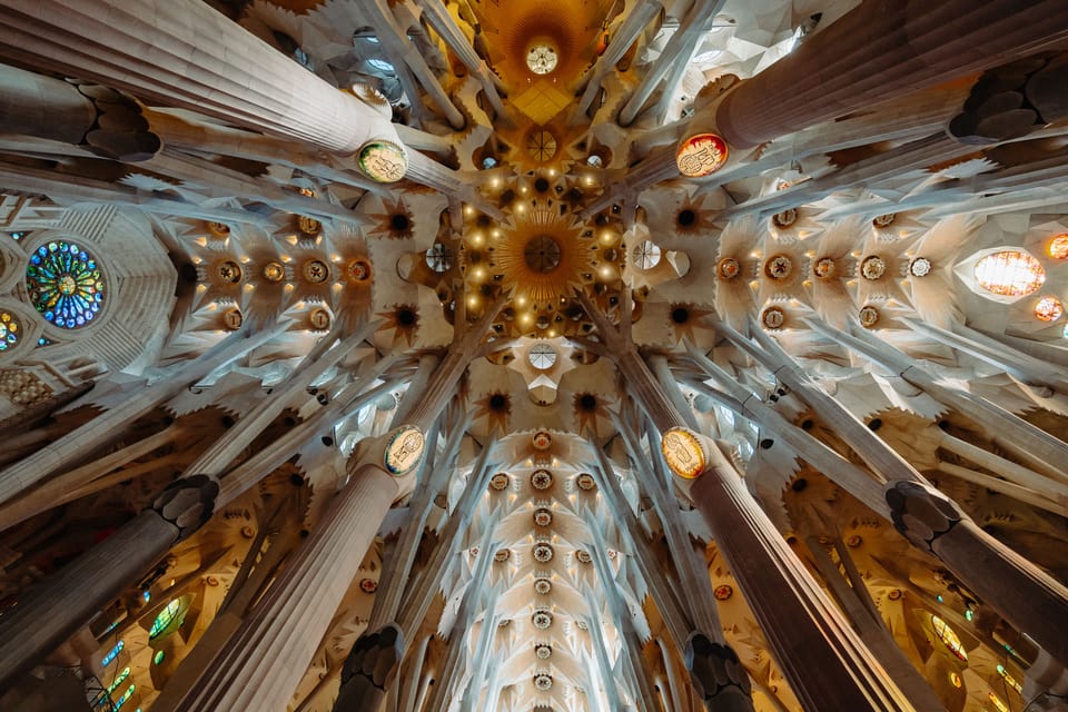 Barcelona: Sagrada Familia Tour w/Skip-the-Line Entry Ticket | GetYourGuide