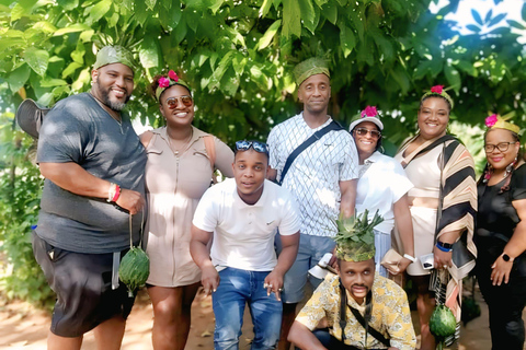 جولة في مزرعة التوابل في زنجبارجولة في مزرعة توابل زنجبار