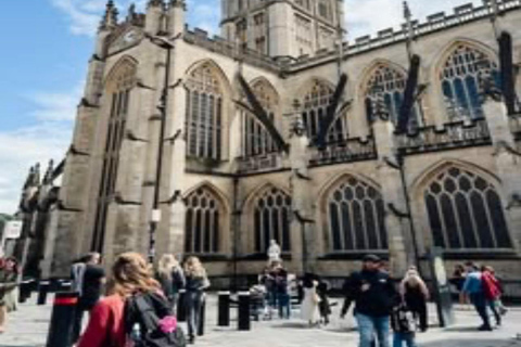 London: Stonehenge, Bath, and Salisbury Private Tour