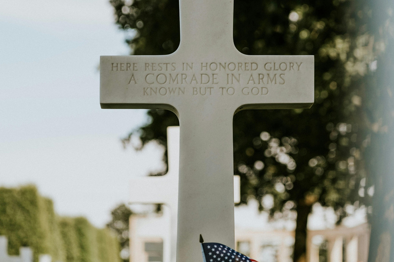 Normandy D-Day Beaches: Small Group Tour from Paris