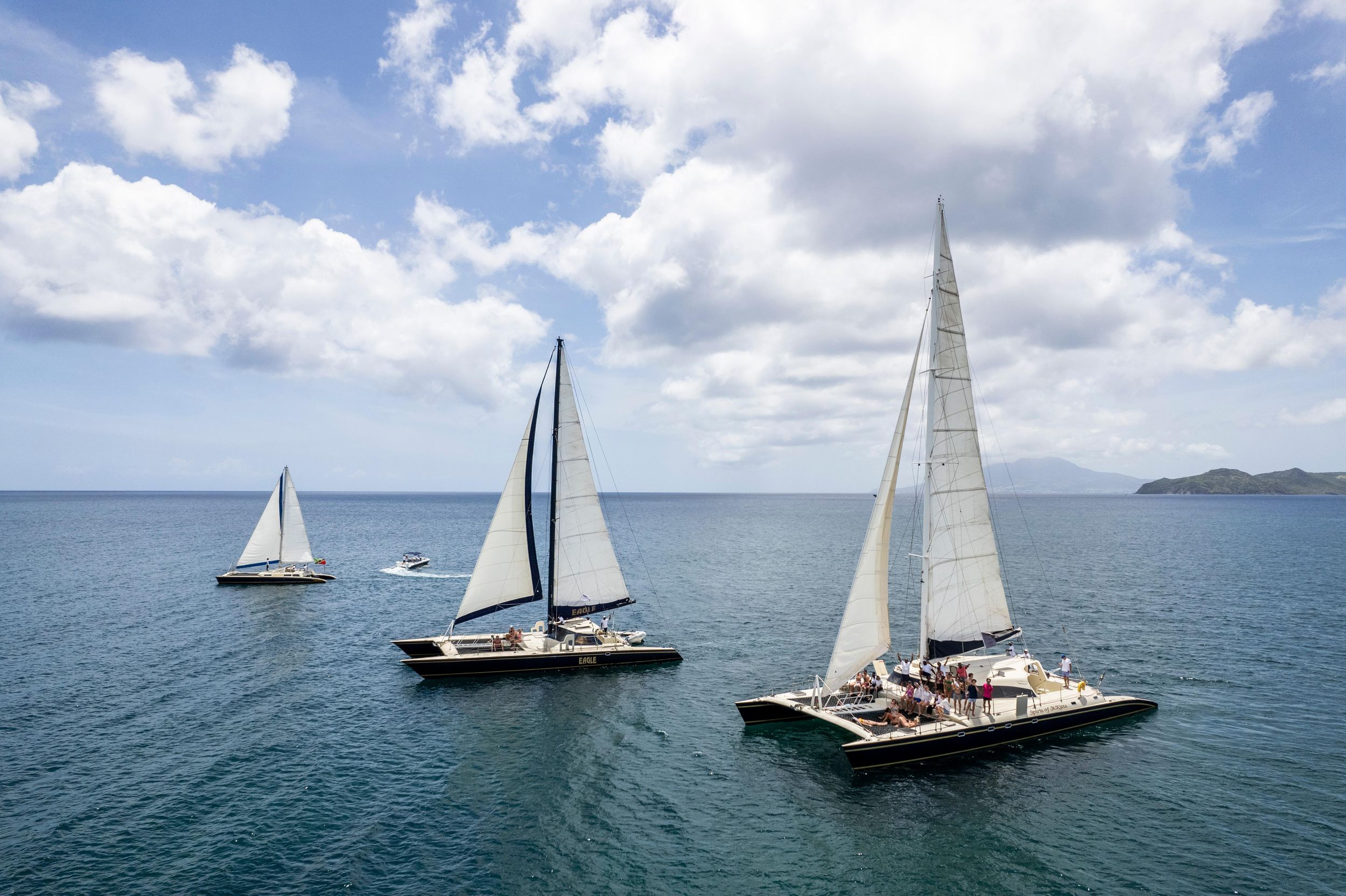 Basseterre: St. Kitts und Nevis Katamaran-Tour mit Mittagessen