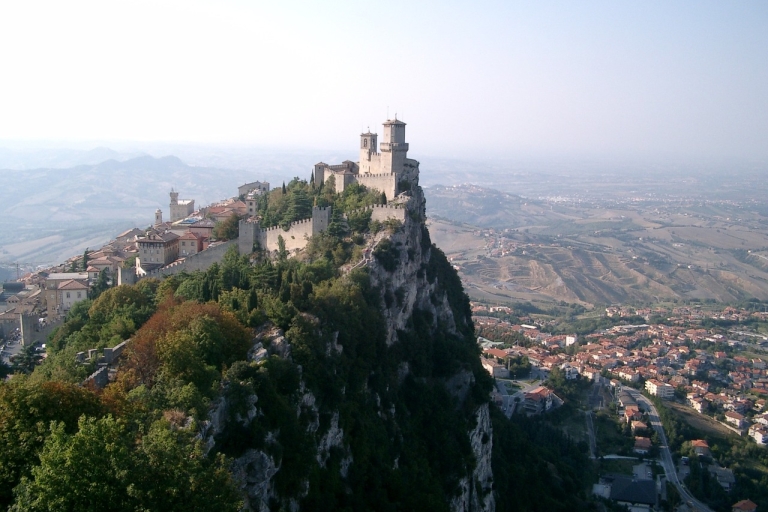 San Marino: Geführte Tour mit Toast und SonnenuntergangGeführte Tour mit Toast
