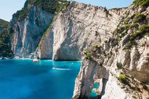 Zakynthos: Half day Caretta Turtle Spotting & Keri Caves