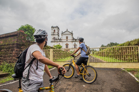 Goa: Old Goa und Divar Island E-Bike Tour mit Snacks