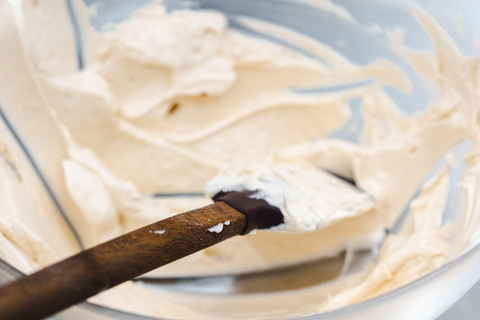 Sacramento: Fun Cupcake Decorating Class With a Local Chef