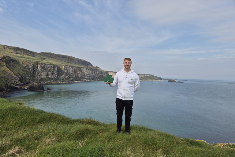 Giants Causeway: Ultimate Private Guided Tour of Causeway Giants Causeway: Private Tour with Optional Dog Companion