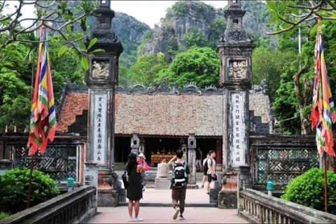 Hanói: Viagem de um dia a Trang An, Bai Dinh e Mua CaveDe Hanói: Viagem a Ninh Binh, Trang An, Bai Dinh e Mua Cave