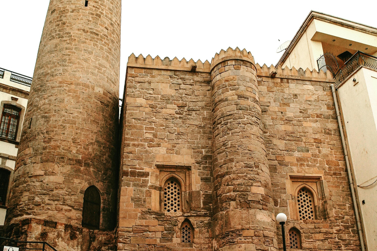 巴库：老城徒步导览与现场音乐表演巴库：老城徒步导览（含现场音乐表演）