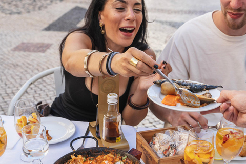Lisbon: Food Tour with Local Tastings and Drinks Group Tour