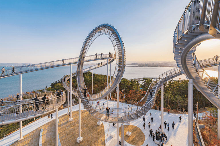 From Busan: Private Pohang Day Trip with Hotel Pickup From Busan: Private Pohang Day Trip (Driver Only)