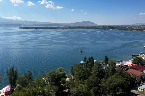 Yerevan: Private tour to Tsaghkadzor, Sevan Lake, Sevanavank