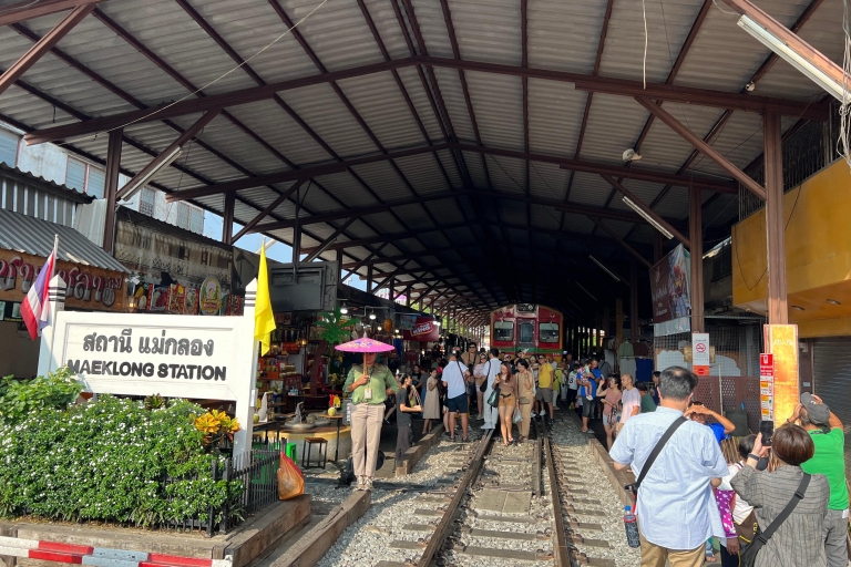 Amphawa drijvende markt & Maeklong spoorwegmarkt