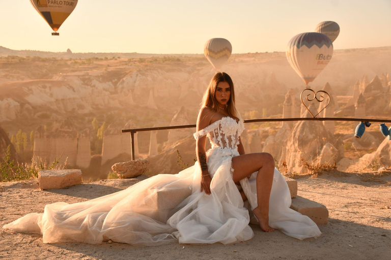 Cappadocia: Private Photoshooting with Flying DressSunrise Balloon &amp; Carpet Shooting