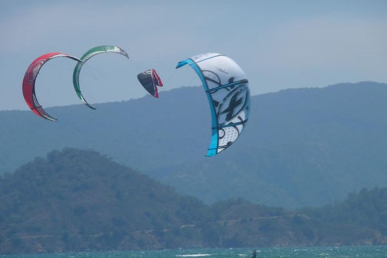 Fethiye Kitesurfing Lesson with Equipment Rental